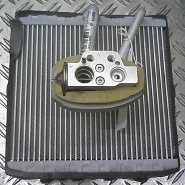 BEHR Evaporatör Bnm-bnv-bby Volkswagen Polo 4 - Volkswagen Polo 5 1.4 16 V - 1.4 Audi TDI - Kod BHR8FV351330711 - OEM 6Q0820103B