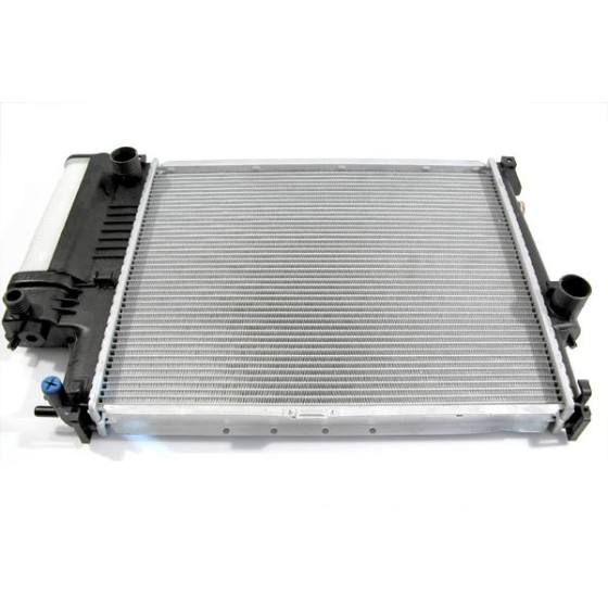 BEHR SU Radyatörü Man E34 M50 - Kod BHR8MK376713081 - OEM 17111737760 ürün görseli