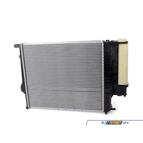 BEHR SU Radyatörü Otomatik 520mm E34 M20-50 - Kod BHR8MK376713101 - OEM 17111719309
