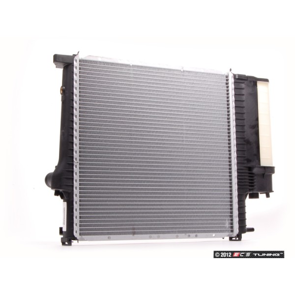 BEHR SU Radyatörü Man Klimali E30-36 M40-50 - Kod BHR8MK376713121 - OEM 17111728907