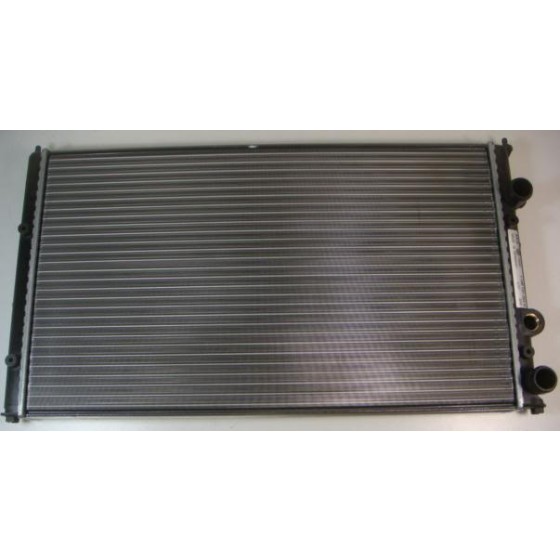 BEHR SU Radyatörü Classic-golf3-vento-seat Cordoba Aft-akl 1, 6 94-01 8mk 376 ( Mm) VWA2115 - Kod BHR8MK376714444 - OEM 1HM121253D ürün görseli