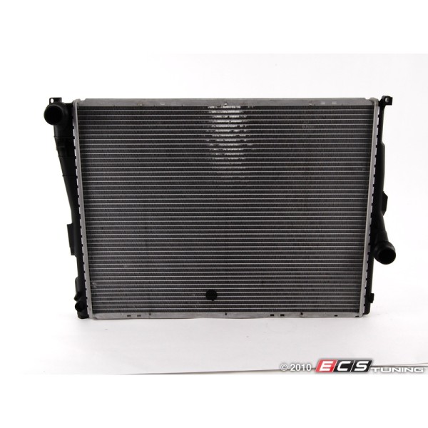 BEHR SU Radyatörü Otomatik E46 - Kod BHR8MK376716251 - OEM 17119071518