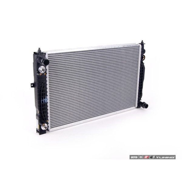 BEHR SU Radyatörü Apr-bdv Otm A4-a6 2.4-2.8 - Kod BHR8MK376720601 - OEM 8D0121251BB