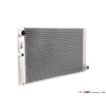 BEHR SU Radyatörü Otomatik E65 N57n-n67 - Kod BHR8MK376727661 - OEM 17117795138