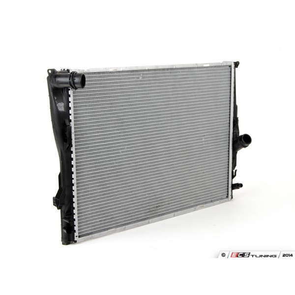BEHR SU Radyatörü Otomatik N52-53 - Kod BHR8MK376782071 - OEM 17117562079