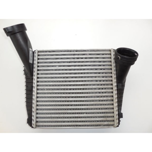 BEHR Interkol Radyatörü Bks-casa Sol Volkswagen Touareg 3.0TDİ - Kod BHR8ML376729561 - OEM 7L6145803D