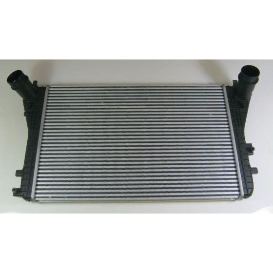 BEHR Interkol Radyatörü Cayc Volkswagen Passat 6 1.6TDİ - Kod BHR8ML376746741 - OEM 3C0145805AK ürün görseli