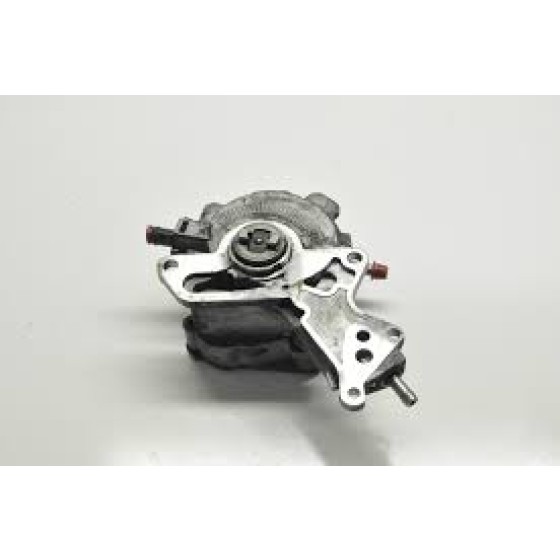 İthal Vakum Pompasi T5 1.9 - OEM 038145209P ürün görseli