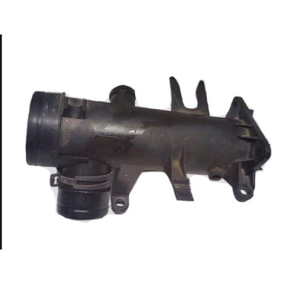 Boğaz Kelebek Ağzi Bağlanti Borusu Hava Filtre Borusu Volkswagen Golf 6 Volkswagen Passat B7 - Kod 03C129617H_OEM - OEM 03C129617E ürün görseli
