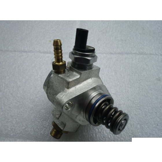 Yakıt Pompası - Skoda Fabia-volkswagen Golf-seat Ibiza-volkswagen Jetta-seat Leon-skoda Octavia-volkswagen Polo-skoda Superb 1.2 - 1.4 TSI Cjza-czca - Kod 04E127026AG - OEM 04E127026H ürün görseli