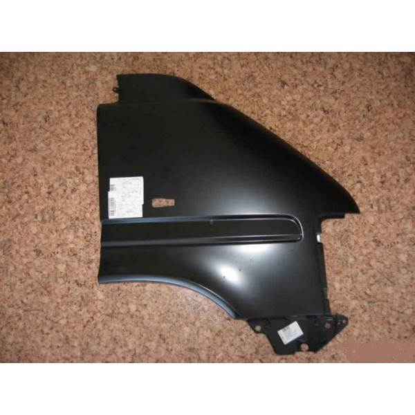 İthal Ön Sağ Çamurluk - LT35 1996 - OEM 2D0821106C