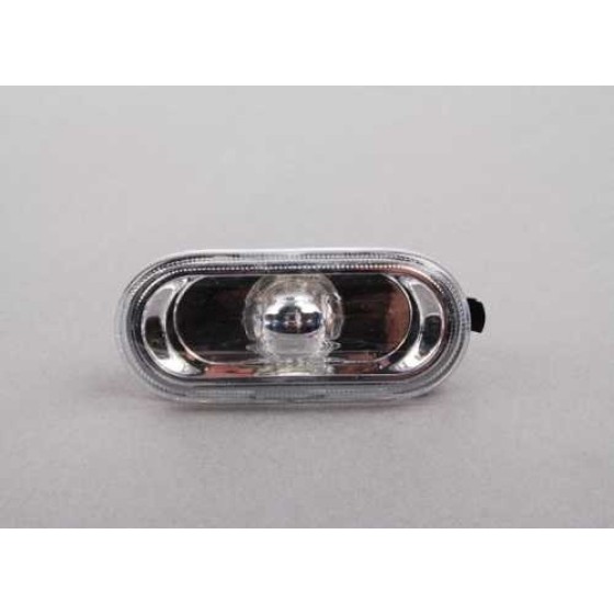 İthal Çamurluk - Sinyali Buzlu Volkswagen Golf 4 Volkswagen Passat 99 01 - Kod 3B0941117B-WISCO - OEM 3B0941117B ürün görseli
