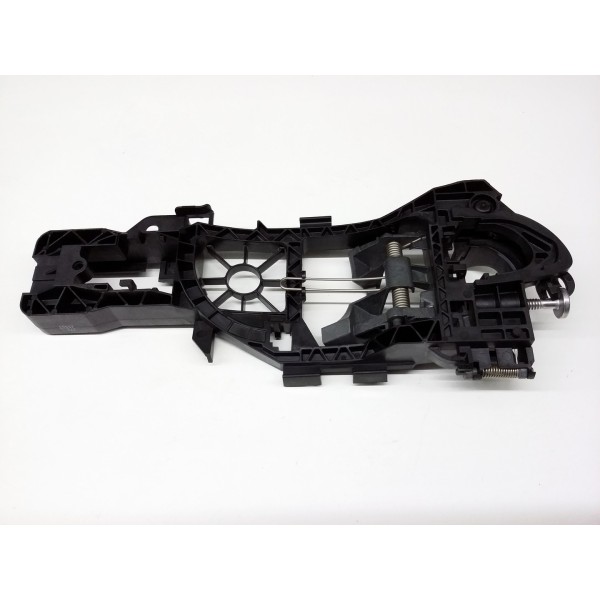 Kapi Tutamagi IC Yatak Kancasi Sağ Volkswagen Passat 06-15 - Kod 3C0837886J - OEM 3C0837886E