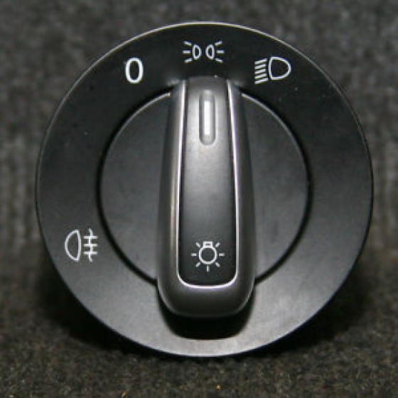 İthal Far - Lambasi Anahtari Düz Krom Volkswagen Golf 5 Volkswagen Jetta Volkswagen Passat - OEM 3C8941431B ürün görseli