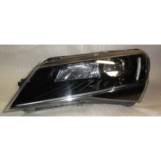 WISCO Sol Far - Super B 2015> Skoda Bi-xenon Ledli - Kod 3V1941017A-WSC - OEM 3V1941015 ürün görseli