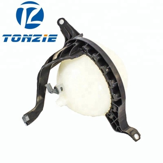 Radyatör - SU Deposu F10-18 N20 - Kod 4U.12743BW - OEM 17137619189 ürün görseli