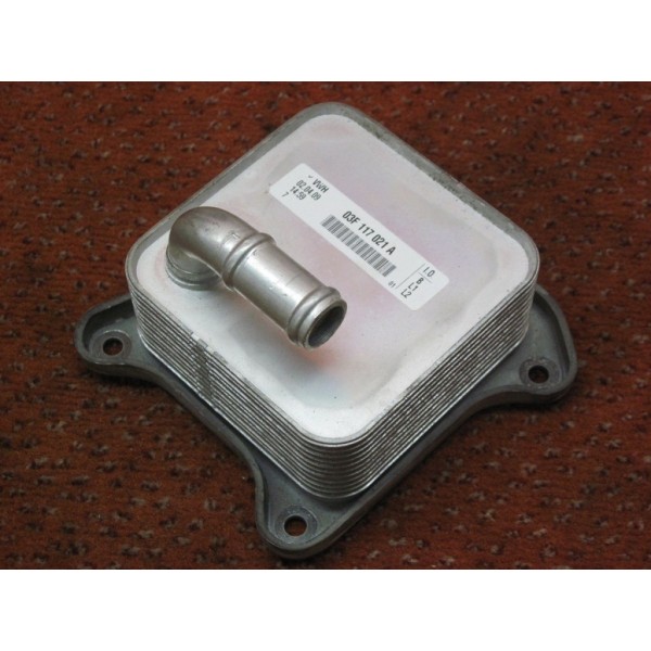 Yağ Soğutucusu Radyatörü Volkswagen Jetta 4 1.2 TSI - Kod 4U.14255VV - OEM 03F117021A