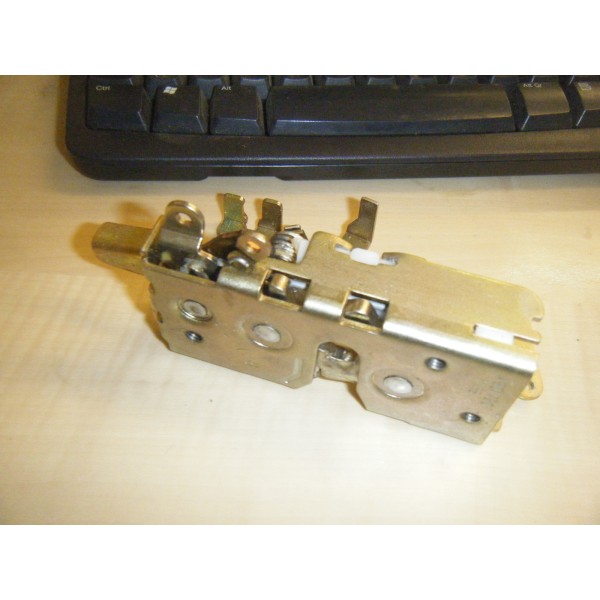Kapi Içi Kilidi Sol Spor - Kod 4U.20049MR - OEM A9017301235