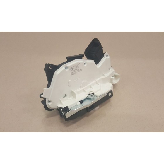 VIKA Kapi Kilit Mekanizmasi ÖN Sol Volkswagen Golf-volkswagen Jetta-volkswagen Polo-skoda Yeti-skoda Rapid-sharan - Kod 5K1837015B_VIK - OEM 5K1837015B ürün görseli
