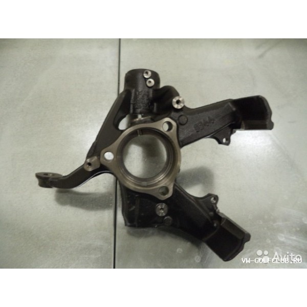 Aks Taşiyici Sağ Volkswagen Golf 7 - OEM 5Q0407256N
