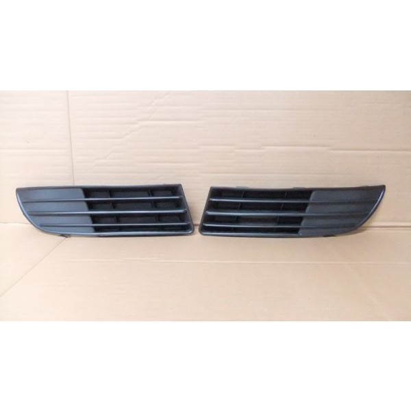 İthal Far - Sis Far Izgarasi Sis Delikli R Volkswagen Polo HB 05-09 - OEM 6Q0853666E