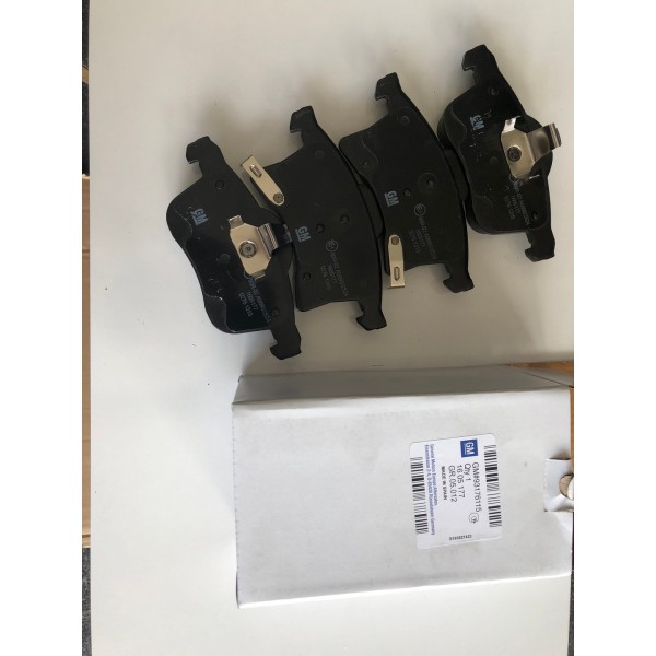GM Ön Fren Balatası - Opel Astra H Opel Combo C Opel Zafira B Opel Meriva B GDB1668 - Kod 93176115 - OEM 1605177