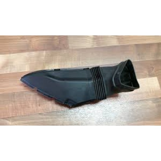 İthal Hava Giriş Kanali A6 2005 - Kod A605-6560 - OEM 4F0129618J ürün görseli