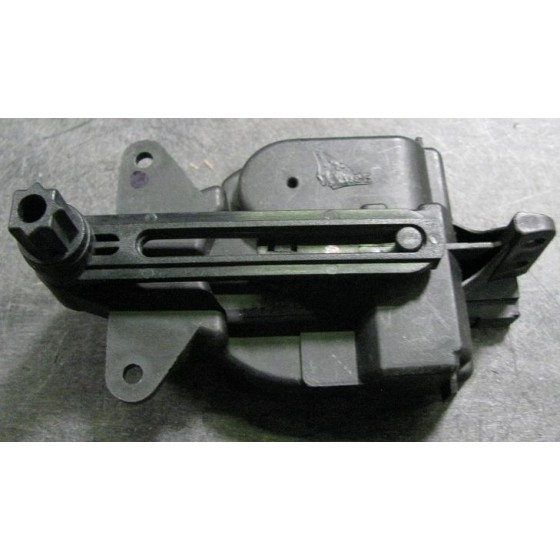 BORSEHUNG Kalorifer Hava Ayar Motoru A3-a4-a4q-att-ar-be-volkswagen Bora-seat Cordoba-volkswagen Golf-seat Ibiza-seat Leon-lu-skoda Octavia-volkswagen Passat-volkswagen Polo-super B - Kod B11453 - OEM 1J0907511 ürün görseli