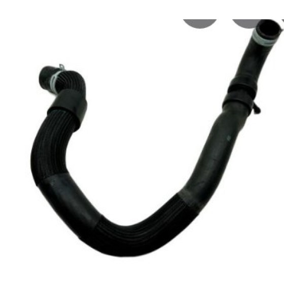 BLUEMAX Radyatör - Üst Hortumu Trafic Iii Opel Vivaro B 1.6 DCI 120 R9M 413 - R9M 415 215014596r93459805600061935560006188762151200q0b - Kod BL-12328 - OEM 215013745R ürün görseli
