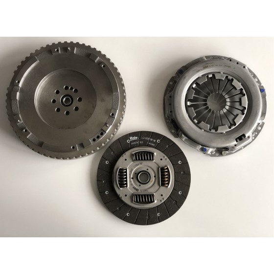 BLUEMAX Sabit Volantli Kit Volant+baski+balata H1 Hyundai Starex Kia Sorento 2.5 CRDI - Kod BL-HY 601-K - OEM 232004A103 ürün görseli