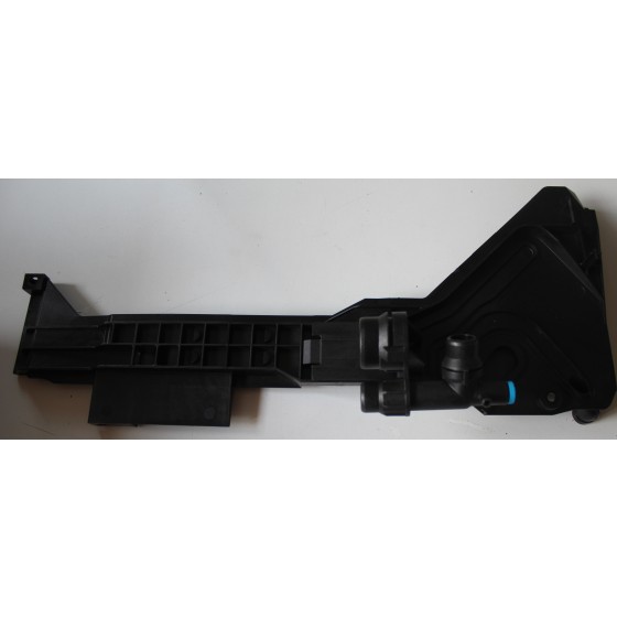 BTAP Radyatör - Yedek SU Deposu Baglanti Braketi X.3 E83 03-10 - Kod BMW276944 - OEM 17113400018 ürün görseli