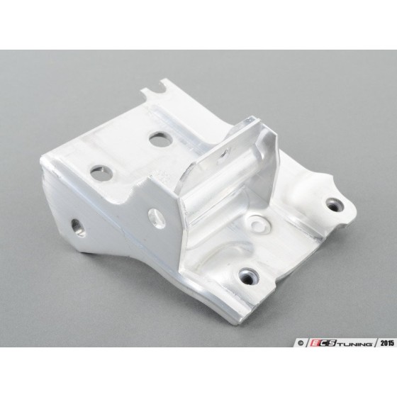 İthal Ön Tampon - Tampon Plakasi Sağ F10 2010 - Kod F1010-1500R - OEM 51117186514 ürün görseli