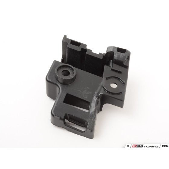 İthal Arka Tampon - Tampon Braketi Sağ Volkswagen Golf 6 2008 - Kod GLF08-3601 - OEM 5K6807394A ürün görseli