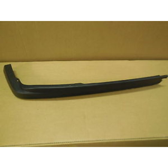 İthal Ön Tampon - Tampon Spoyleri Sağ Volkswagen Golf 3 1992 - Kod GLF92-1101 - OEM 1H6807904B41 ürün görseli