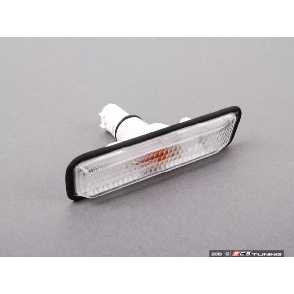 LEART Çamurluk - Sinyali Beyaz Sağ E36 - Kod LRT25260120 - OEM 63137164492