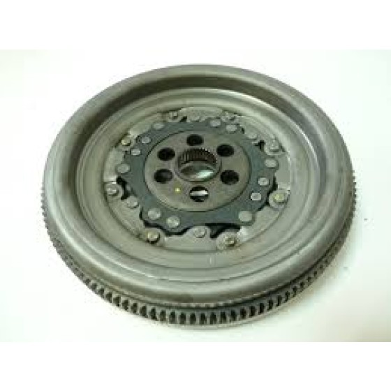 Volan - Volkswagen Passat-a3-volkswagen Touran-skoda Superb Cbbb-cffb-cfgb 2, 0 Audi TDI Luk 415 0631 09 - Kod LUK415074409 - OEM 03L105266DF ürün görseli