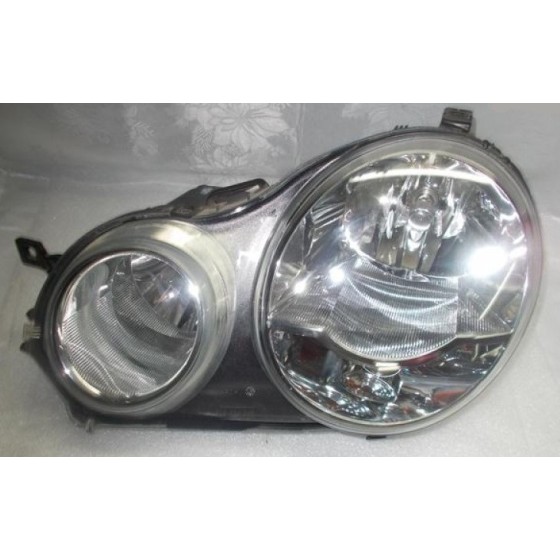 İthal Ön Far - Far "Motor Üzerinde" Sol Volkswagen Polo 2002 - Kod PLO02-7002 - OEM 6Q1941007M ürün görseli