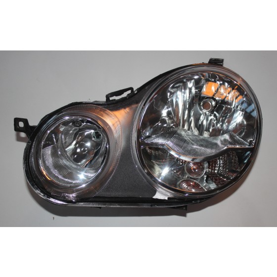 İthal Ön Far - Far Sol ( Elektrikli-motorsuz ) Volkswagen Polo 2002 - Kod PLO02-7004 - OEM 6Q1941007R ürün görseli