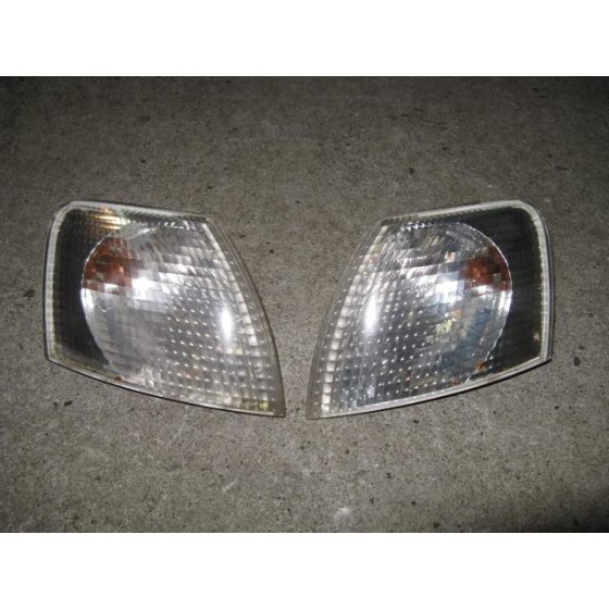 İthal ÖN Sinyal Sol " Beyaz-buzlu" Volkswagen Passat 1997 - Kod PST97-7502 - OEM 3B0953050C ürün görseli