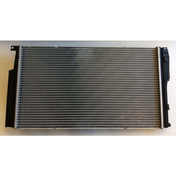 Valeo SU Radyatörü Man N13-n47 - Kod VAL735451 - OEM 17117600511 ürün görseli