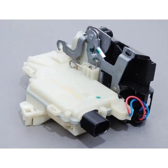 ZEGEN Kapi Kilidi Motorlu Sol Arka Volkswagen Caddy Iii - Volkswagen Golf V - VI - Volkswagen Jetta Iii 2004-2015 - Kod ZDL1038 - OEM 3B4839015AP ürün görseli