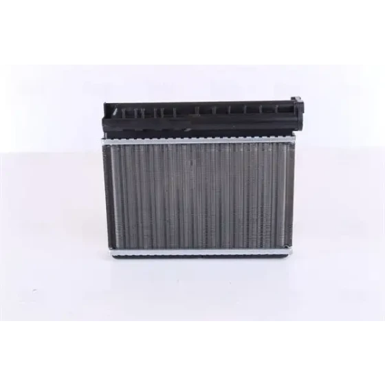 Nissens Kalorifer Radyatörü – 70512 / OEM 64111469197 ürün görseli