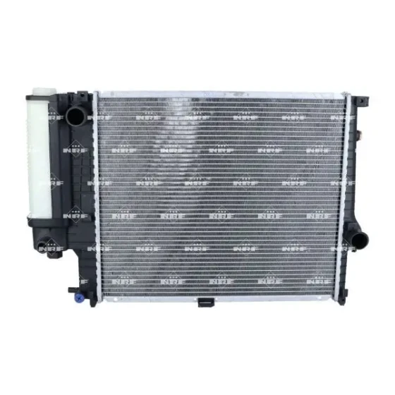 NRF Radyatör – 53897 / OEM 17111737757 ürün görseli